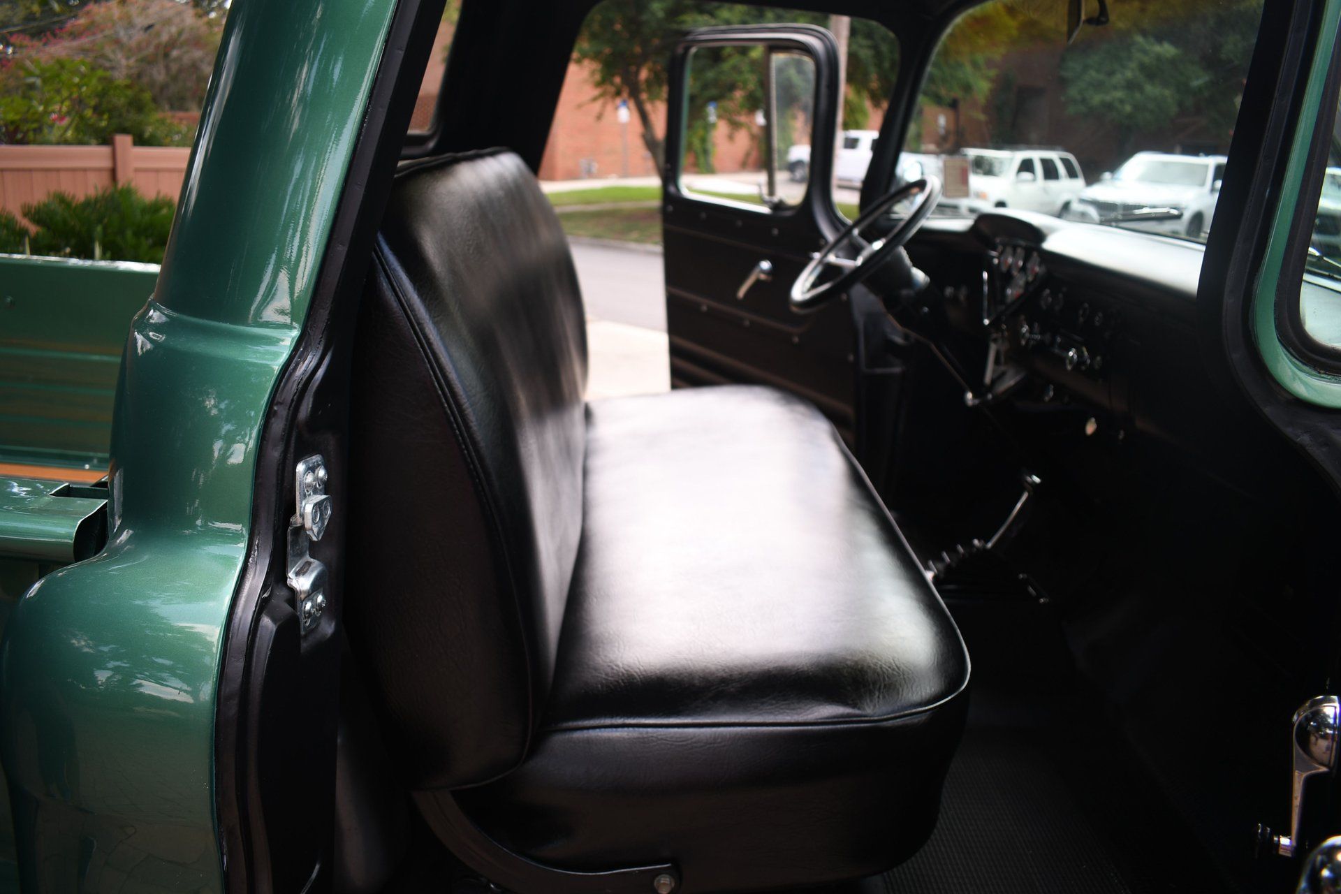 1957 CHEVROLET 3200 - Image 19