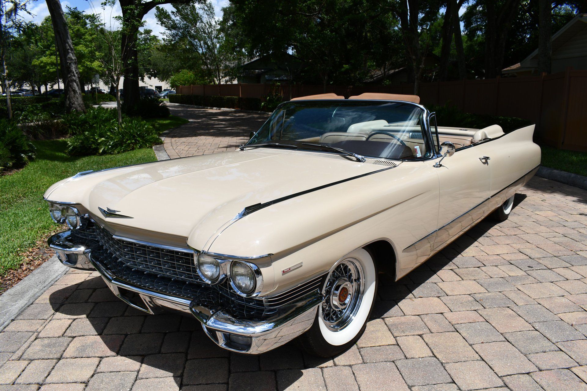 1960 CADILLAC SERIES 62 - Image 2