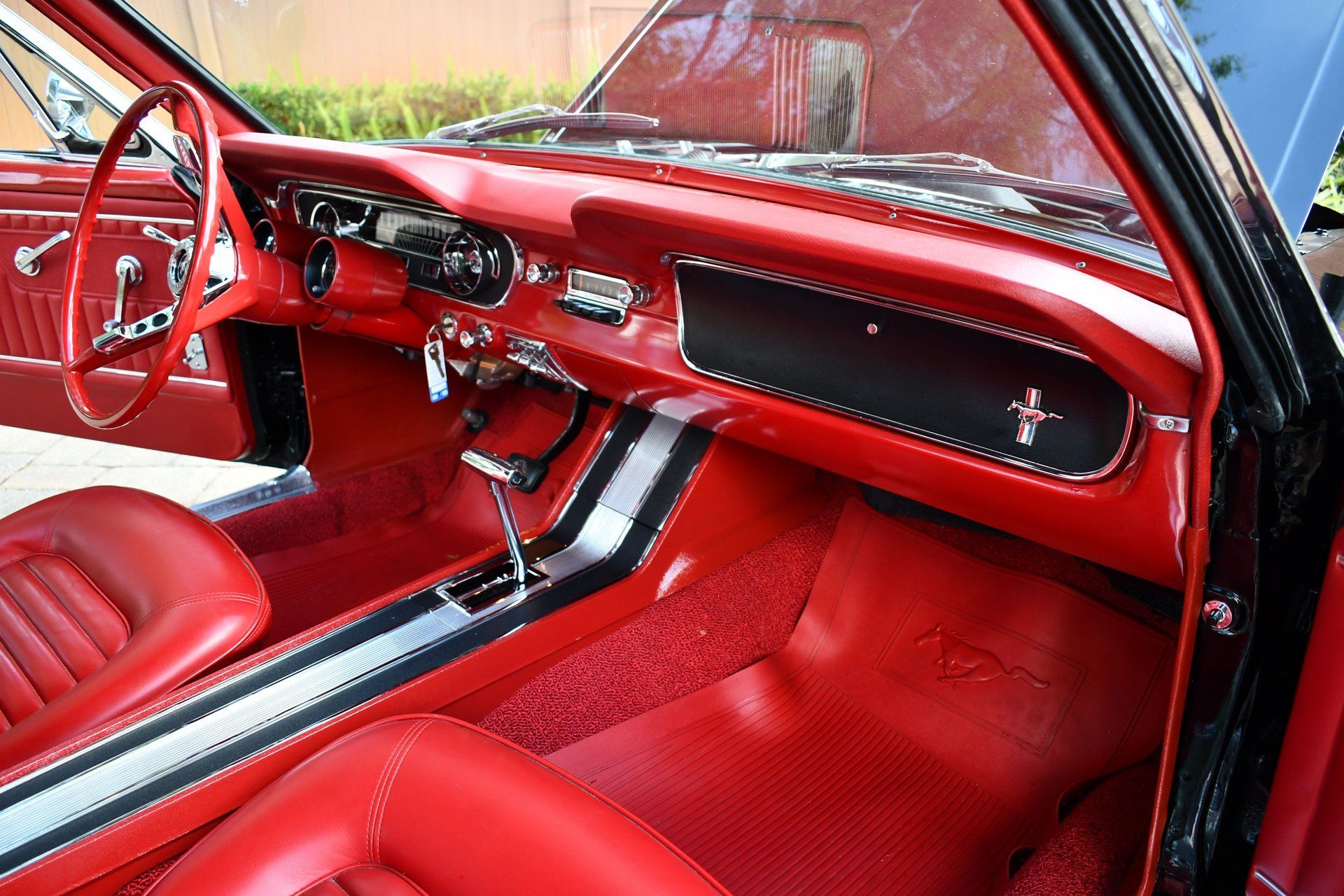 1965 FORD MUSTANG - Image 12