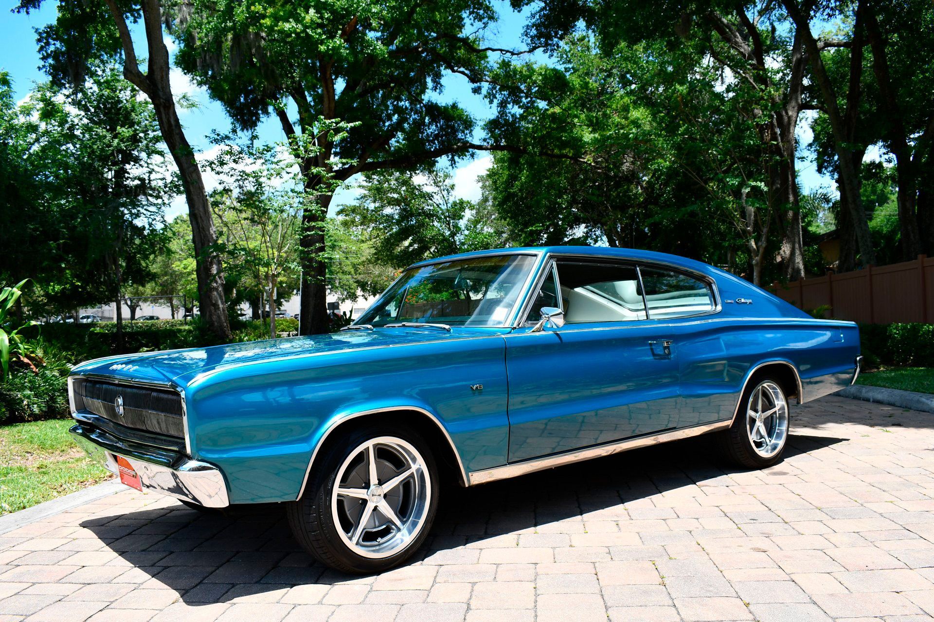 1966 DODGE CHARGER - Image 2